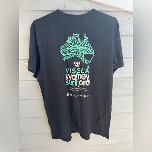 Vissla Nwt premium t- shirt